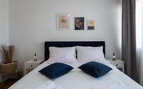 Sunnyrose Apartment - Walking Distance From Znjan Beach - Free Public Parking - Huge Balcony
